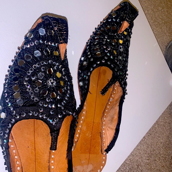 Handmade Maroccan Slippers: leather - Picture 6 of 9